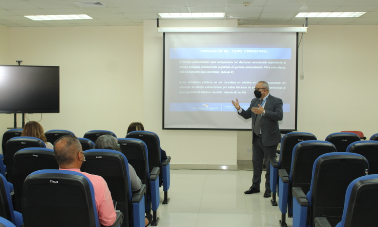 Directivos de la Agencia Panamá Pacífico, participan en charla sobre Régimen Disciplinario. 