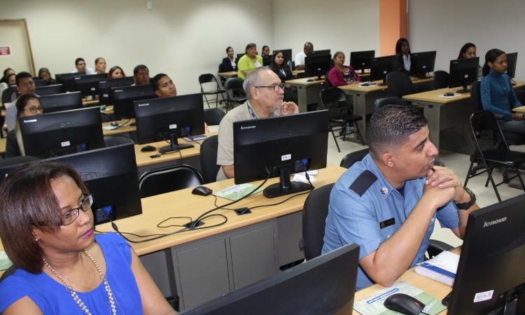 En DIGECA, se dictó el “Seminario de Estadística”, especialmente dirigido a los servidores públicos