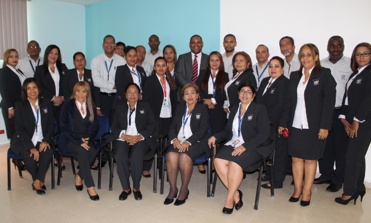 Jefes del Hospital Santo Tomas se capacitan en Eficiencia Administrativa 