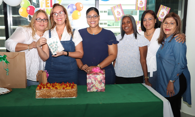 Directivos de DIGECA fortalecen clima laboral con celebración de cumpleañeros del mes