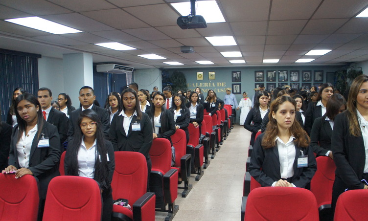 Activa participación de la DIGECA en Conferencia realizada en la Facultad de Administración Pública de la UP
