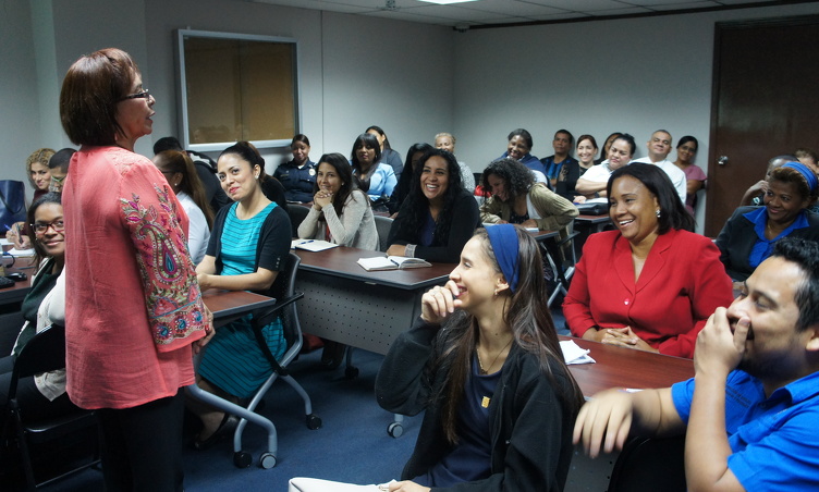 Seminario de Atención a Clientes Difíciles y Manejo del Estrés, dirigido a servidores públicos